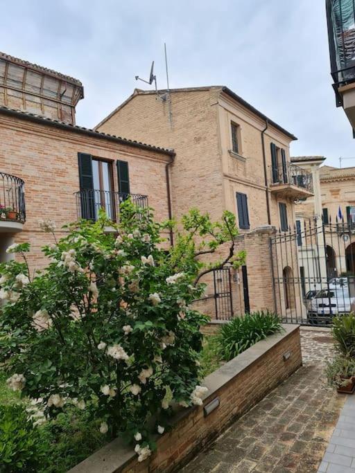 Scrigno Del Borgo-Intero Alloggio Montelupone Exterior foto